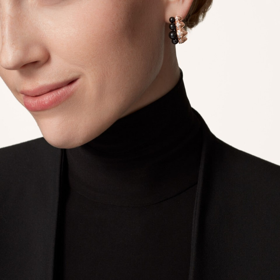 orecchini a cerchio clash de cartier onice modello extra-large diamanti