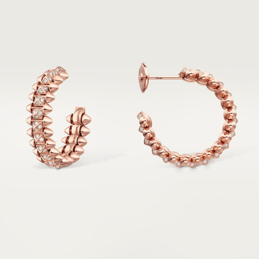 orecchini a cerchio clash de cartier modello piccolo pavé