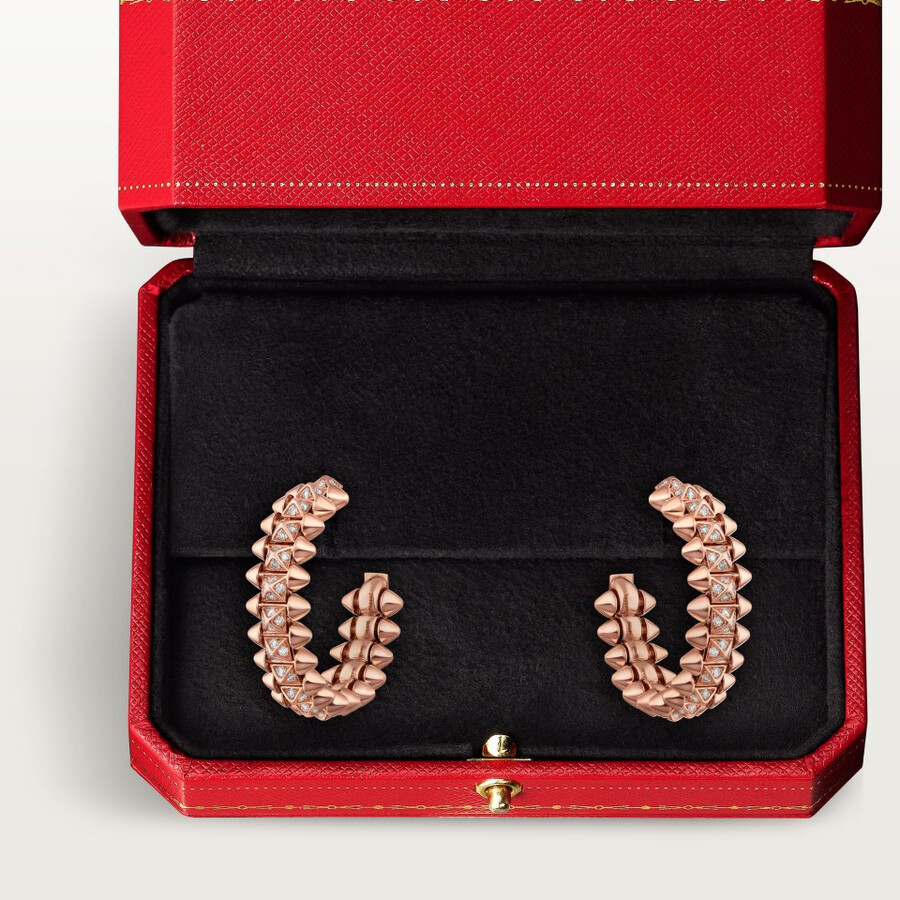 orecchini a cerchio clash de cartier modello piccolo pavé