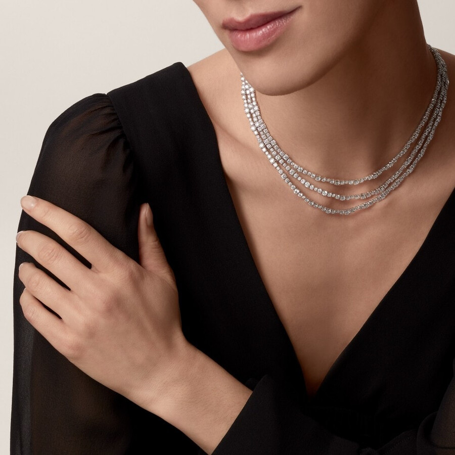 collana essential lines diamanti taglio brillante