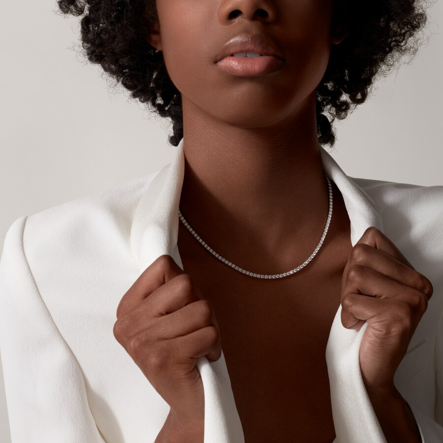 collana essential lines diamanti taglio brillante