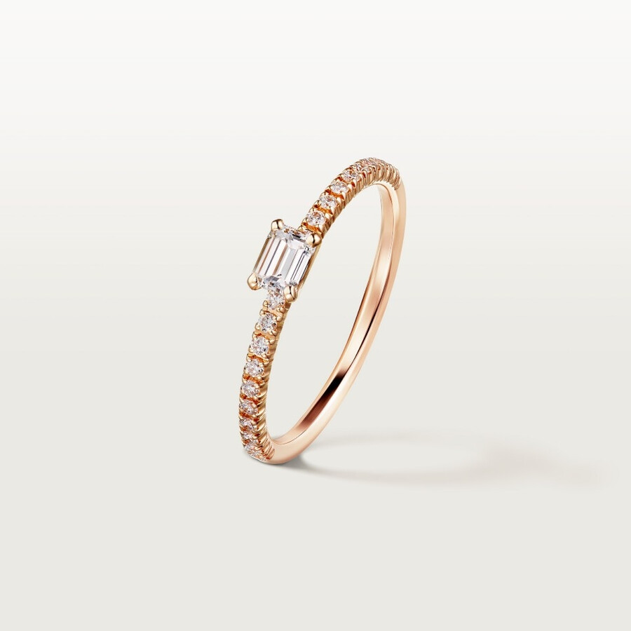 anello etincelle de cartier diamante taglio smeraldo pavé