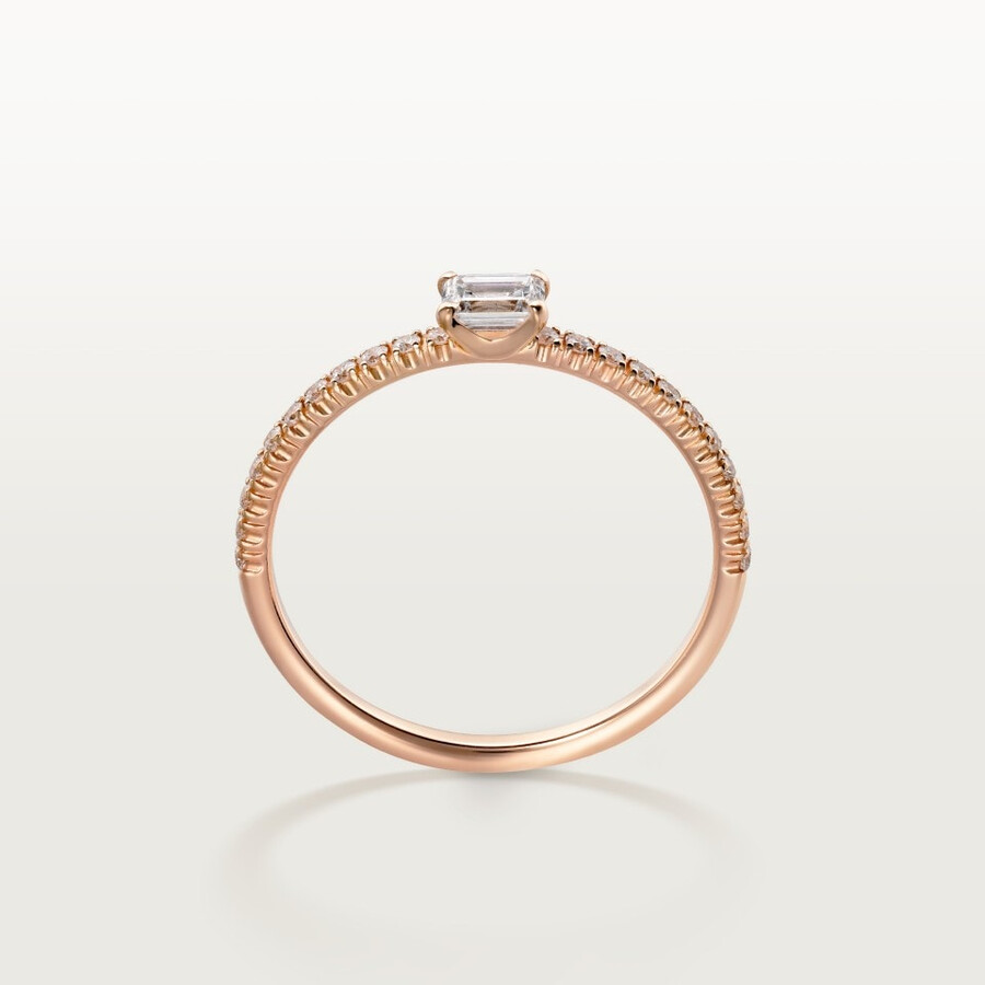 anello etincelle de cartier diamante taglio smeraldo pavé