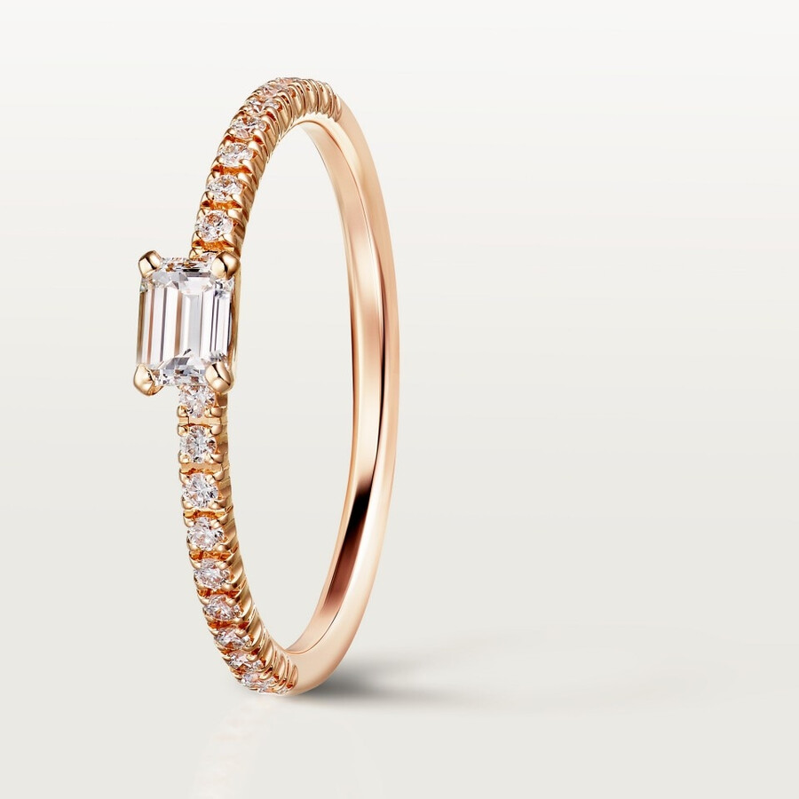 anello etincelle de cartier diamante taglio smeraldo pavé