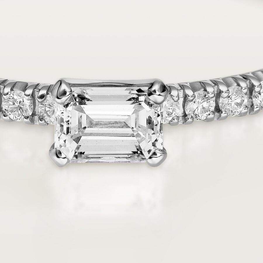 anello etincelle de cartier diamante taglio smeraldo pavé