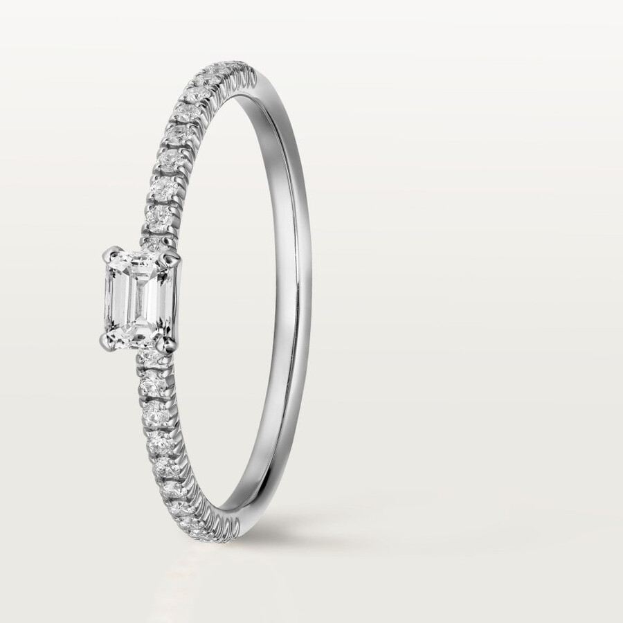 anello etincelle de cartier diamante taglio smeraldo pavé