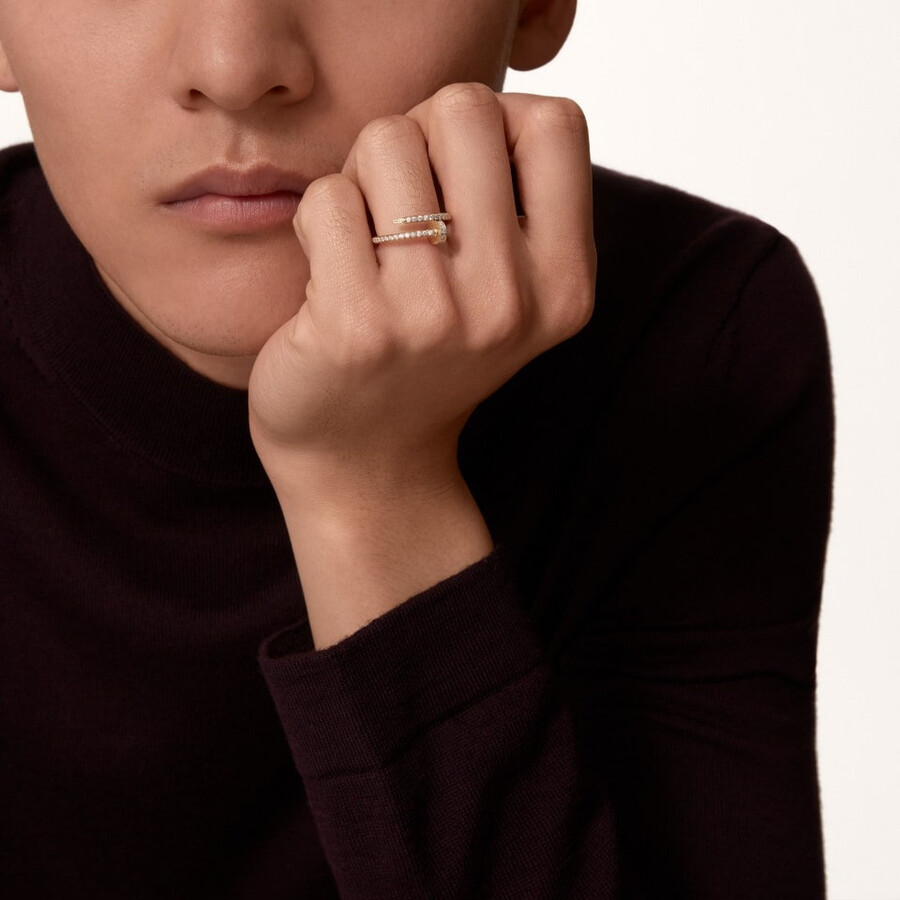 anello juste un clou modello piccolo semi-pavé