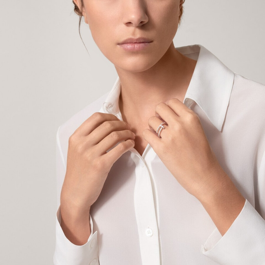 anello juste un clou modello piccolo semi-pavé