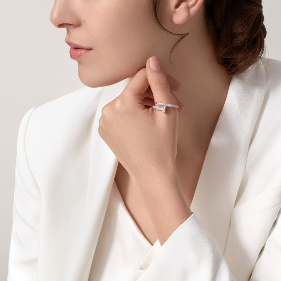 anello juste un clou modello classico pavé