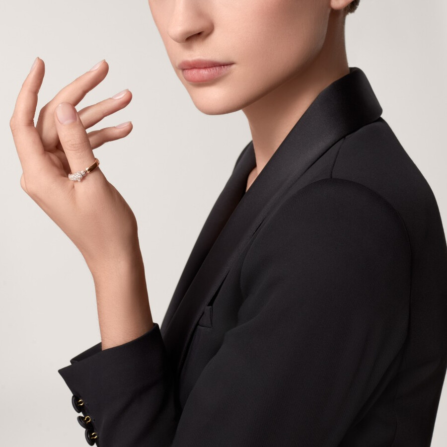 anello panthère de cartier modello piccolo semi-pavé