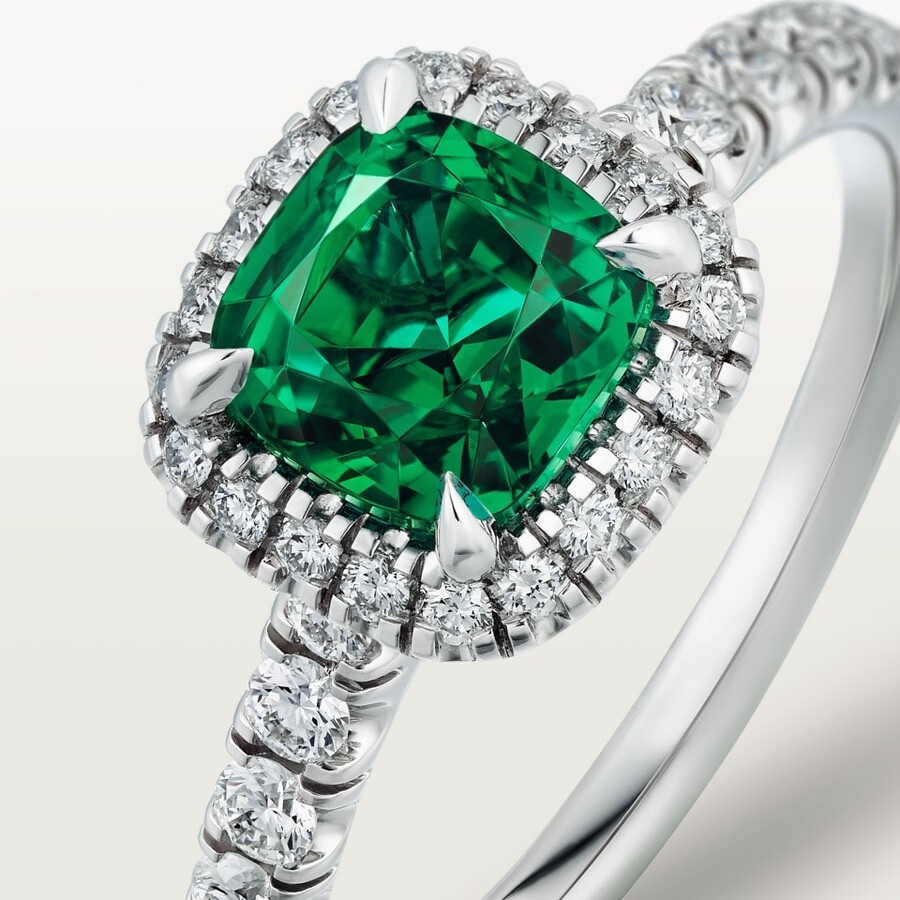 solitario cartier destinée smeraldo taglio cuscino pavé