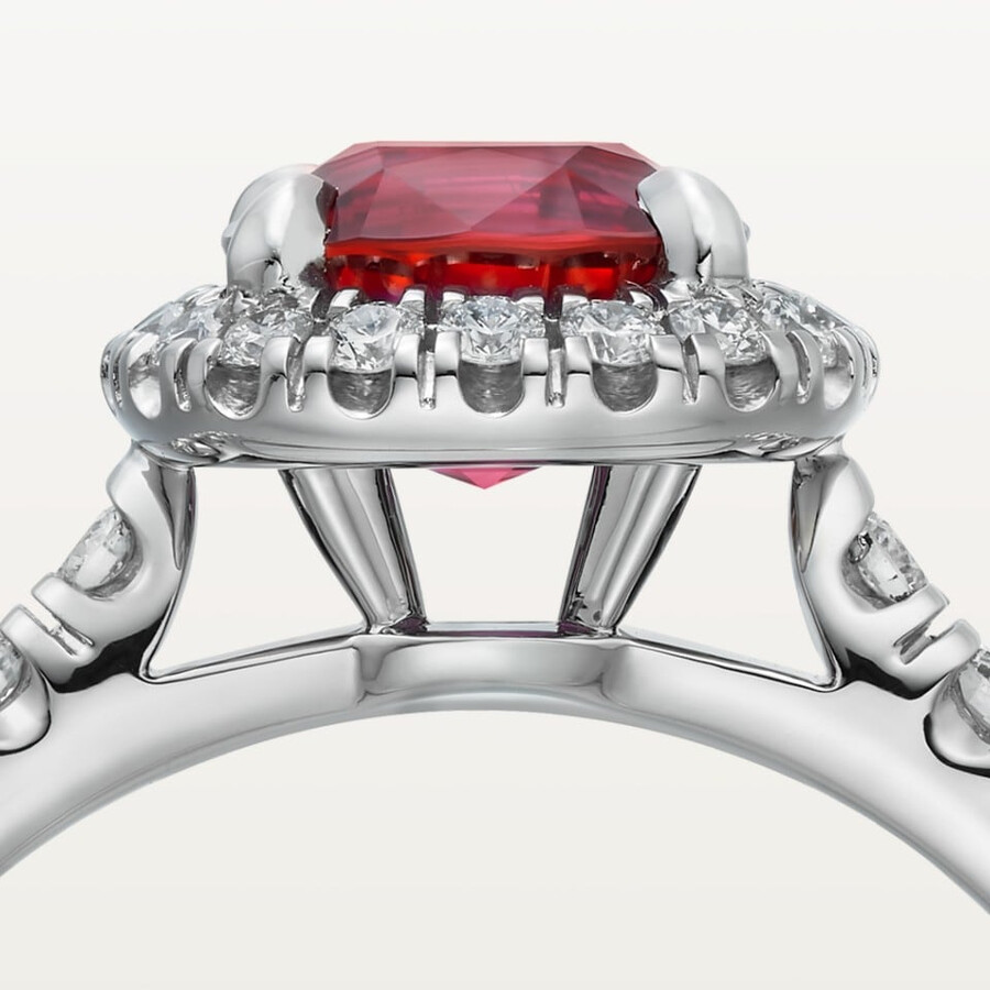 solitario cartier destinée rubino taglio cuscino pavé