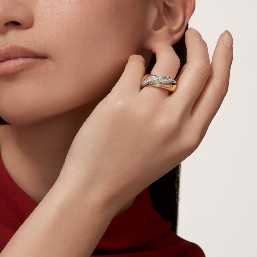 anello della trinità mezzo lastricato